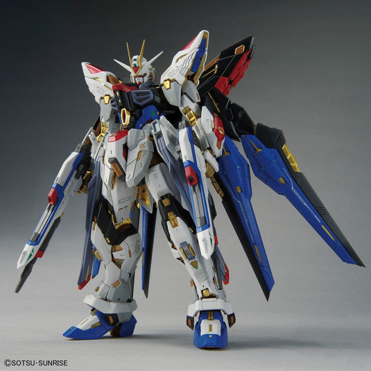 MGEX 1/100 Strike Freedom Gundam - Collector Life - Bandai