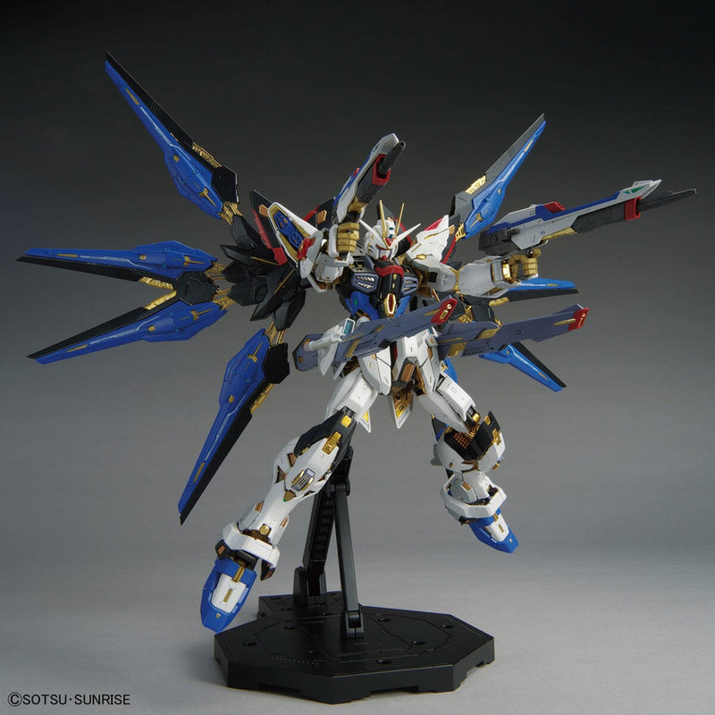 MGEX 1/100 Strike Freedom Gundam - Collector Life - Bandai