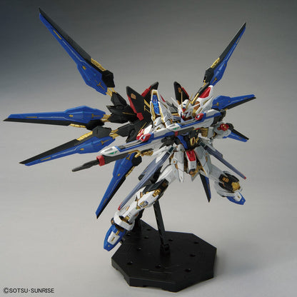 MGEX 1/100 Strike Freedom Gundam - Collector Life - Bandai
