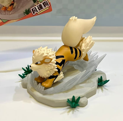 Holly Box Pokemon Battle Time V1 Collectable Figures
